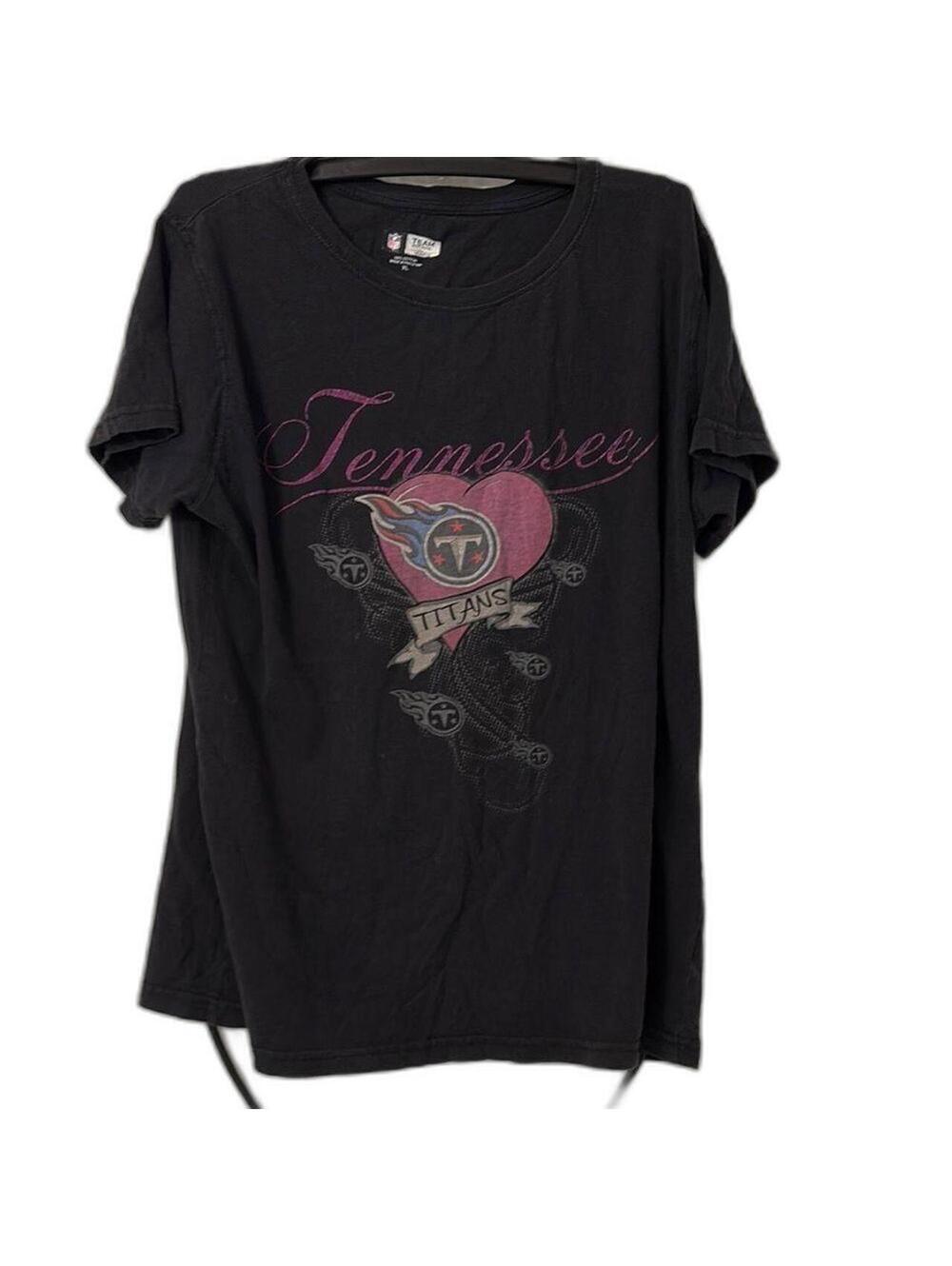 NFL Women's Black and Pink Tshirt